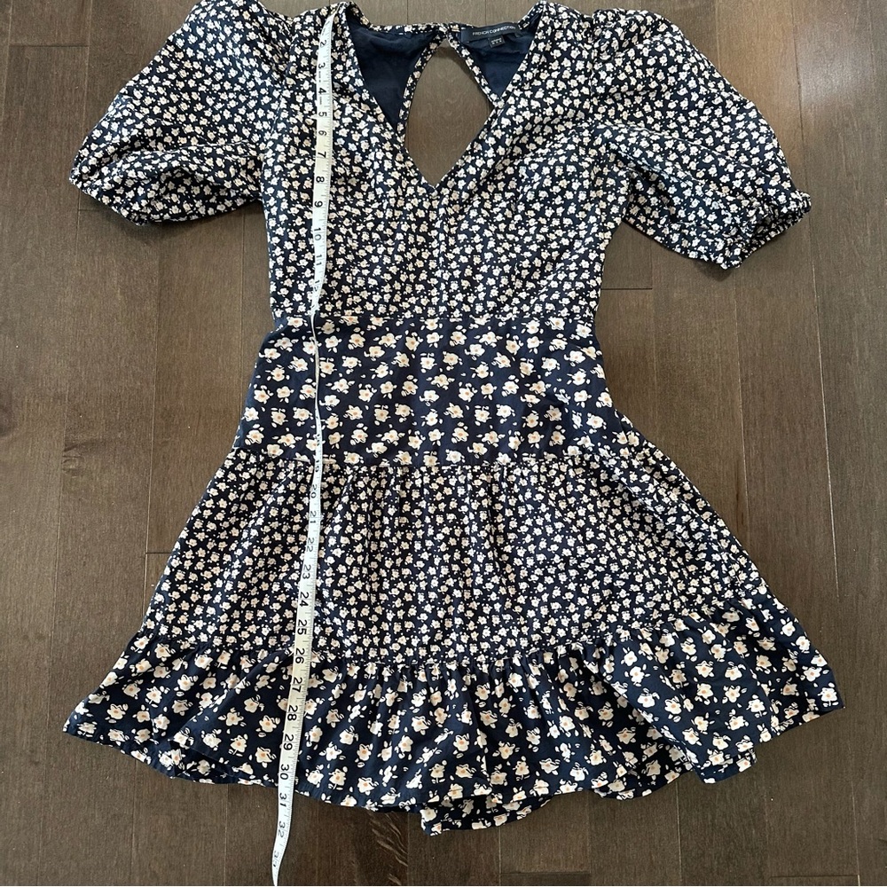 French Connection Tiered Ditsy Floral‎ Mini Puff Sleeve Whimsy Girly Size 6 - Picture 6 of 9
